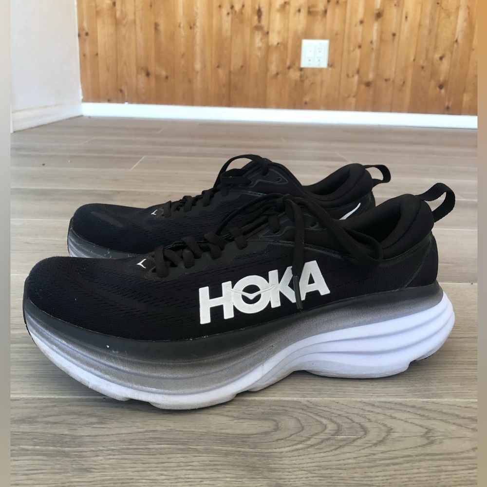 Hoka Bondi 8 women’s black running shoe